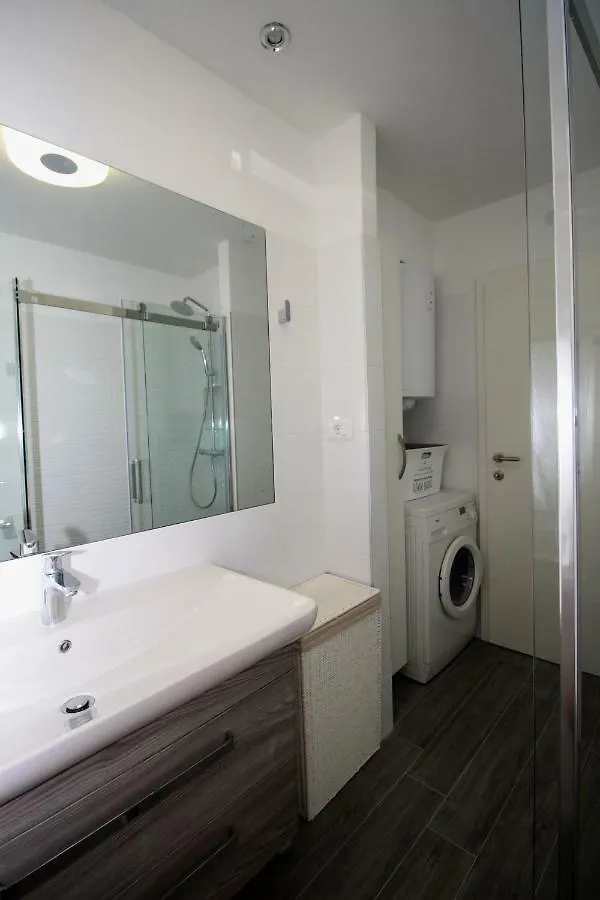 Central Beach Apartment Split